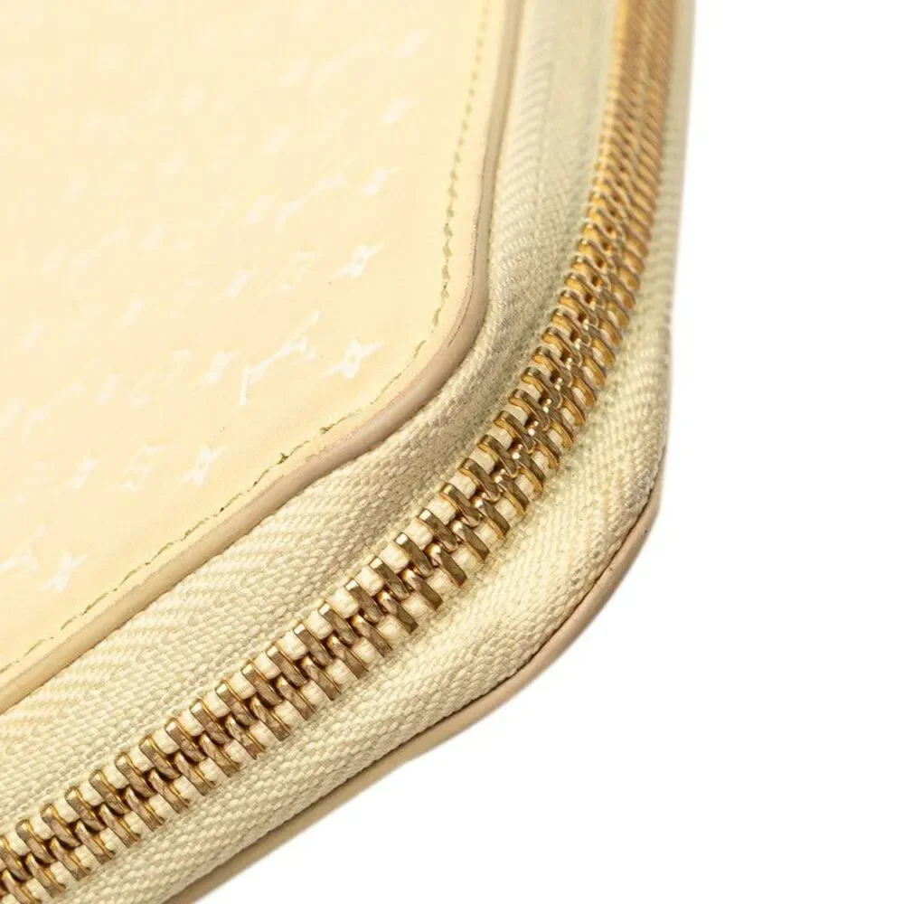 Louis Vuitton Zippy Wallet M82229